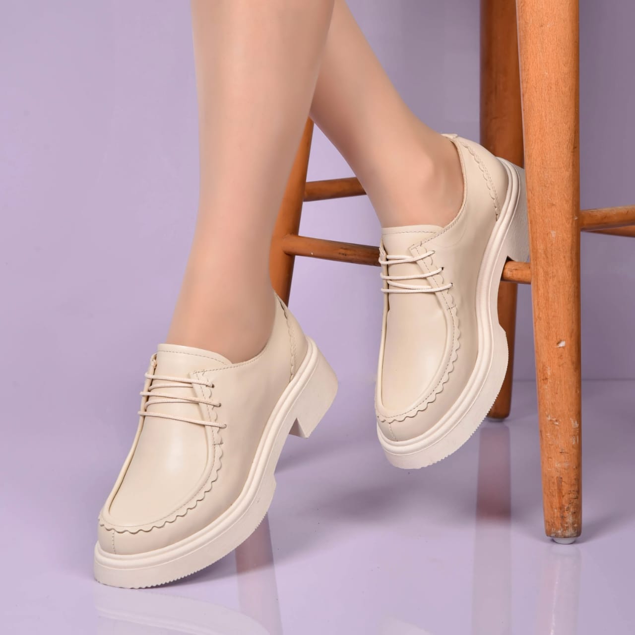 DERBIES ARENA CHIC EN CUIR BEIGE-P-41