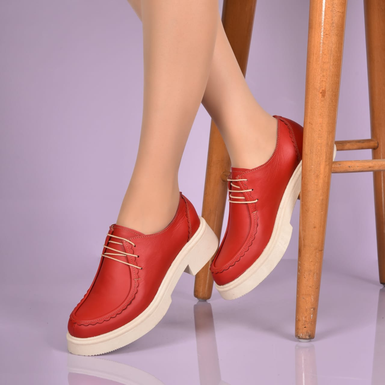 DERBIES ARENA CHIC EN CUIR ROUGE -P-41